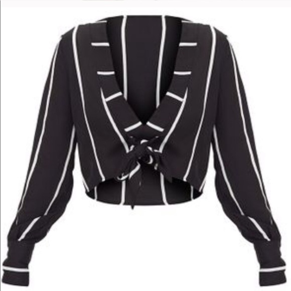 PRETTY LITTLE THING NWT BLK/WHT STRIPE TIE TOP 2 - Picture 2 of 6